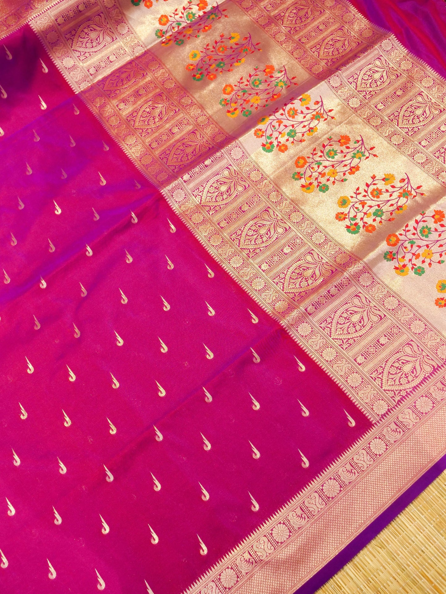 Banarasi Katan Silk Paithani Saree With Buti work