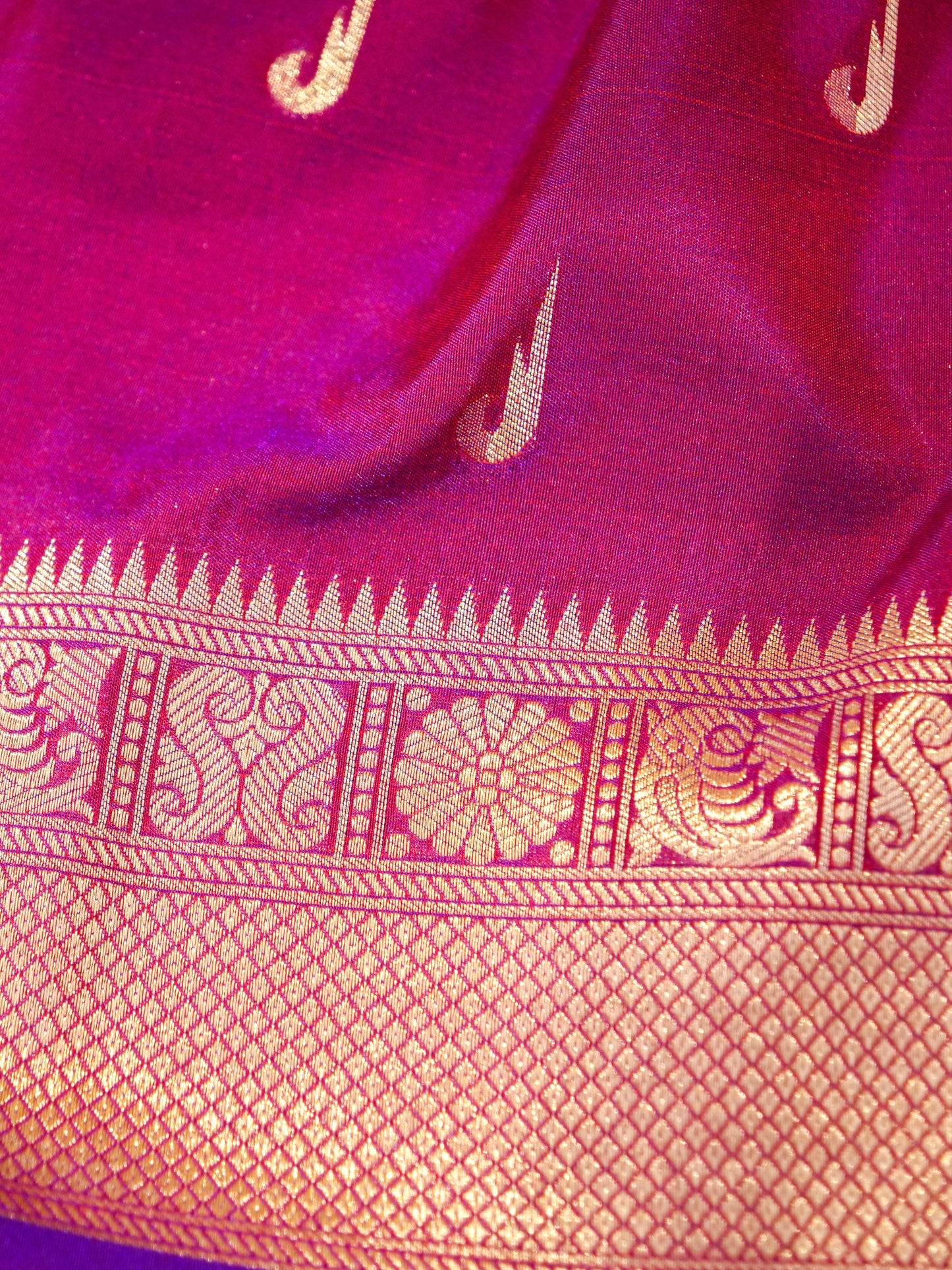 Banarasi Katan Silk Paithani Saree With Buti work