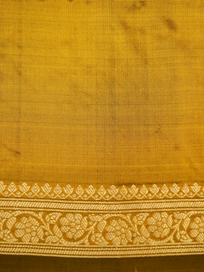 Banrasi Pure Katan Silk Saree with allover buti work